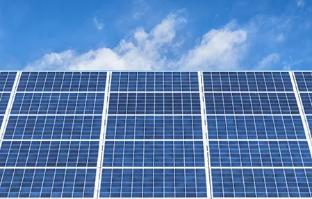 Panele fotowoltaiczne Majdan Królewski Fotowoltaika Majdan Królewski na dachu budynku